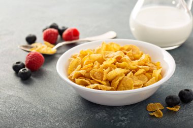 Bir kasede Cornflake tahıllar