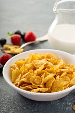 Bir kasede Cornflake tahıllar