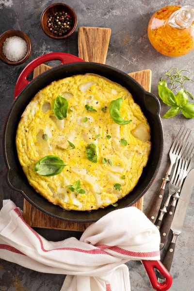 Potato and herbs fritatta — Stock Photo, Image