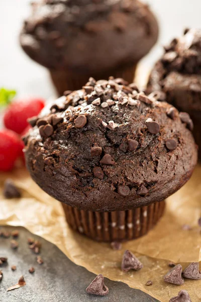 Double chocolate muffins with raspberry — Stock Photo, Image