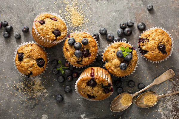 Muffins aux myrtilles et bananes végétaliens — Photo
