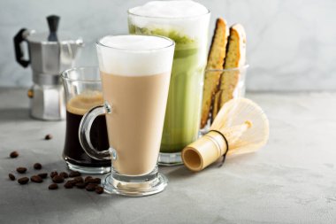 Espresso, normal kahve ve matcha latte