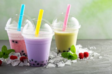 Plastik bardak kabarcık çay çeşitli