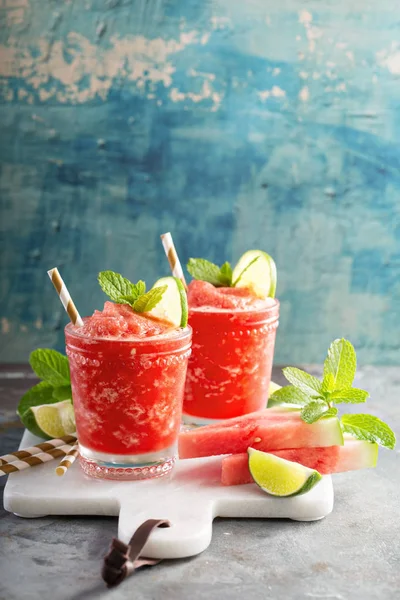 Cocktail di melassa all'anguria con lime — Foto Stock