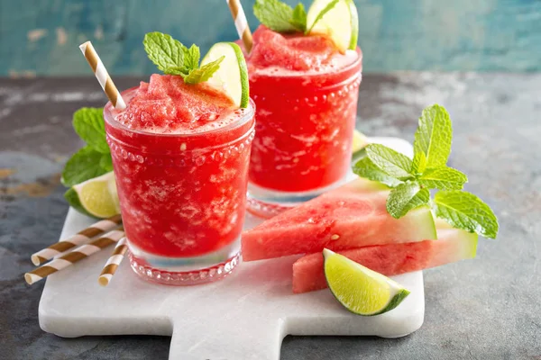 Cóctel slushie sandía con lima — Foto de Stock