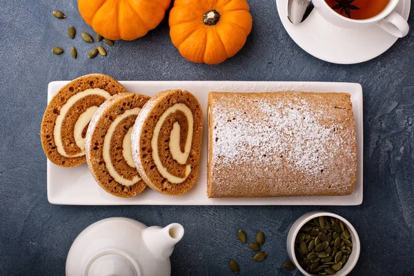 Pumpkin roll with cream cheese frosting — Stock Photo, Image
