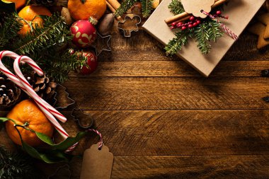 Portakal, şekerler ve süslemeleri Noel arka plan