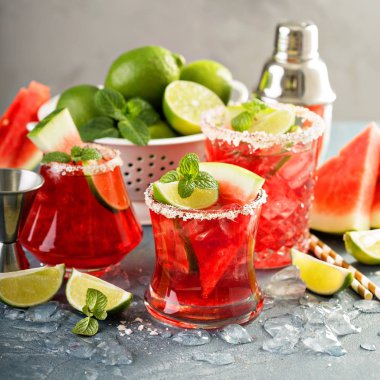 Karpuz margarita limes ile