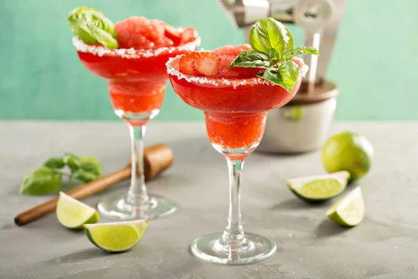 Gefrorene Erdbeer Limetten Margarita — Stockfoto