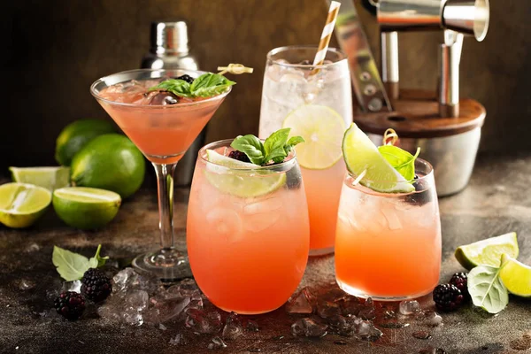 Cocktails au pamplemousse et citron vert — Photo