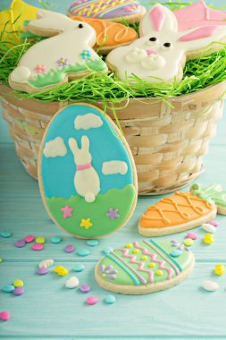 Mavi tablo Easter çerezleri