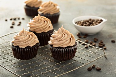 Çikolatalı espresso cupcakes
