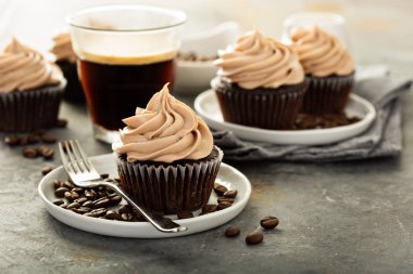 Çikolatalı espresso cupcakes