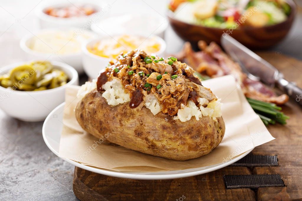 Baked potato with pulled pork
