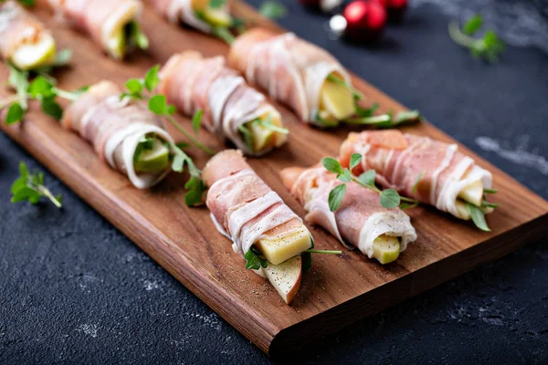 Aperitivo de fiesta de Navidad o Año Nuevo — Foto de Stock