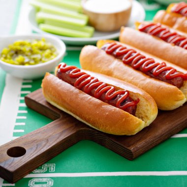 Hot dogs for game day clipart