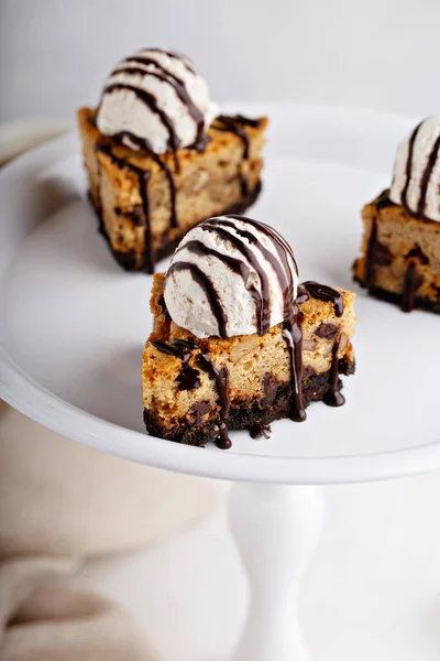 Micul desert de dimensiuni mici, plăcintă cu prăjituri — Fotografie, imagine de stoc