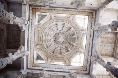 İç Ranakpur Tapınağı, Rajasthan Hindistan