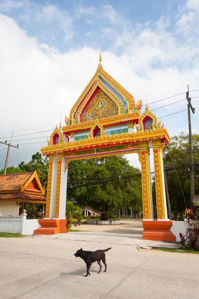 Świątynia w koh phangan — Zdjęcie stockowe