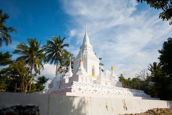 Świątynia w koh phangan — Zdjęcie stockowe