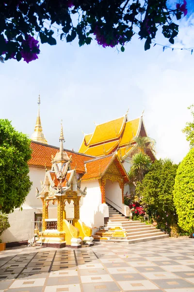 Wat Phra That Doi Suthep em Chiang Mai, Tailândia — Fotografia de Stock