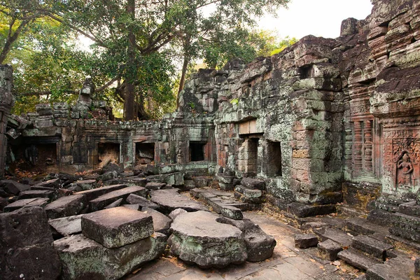 Ruiny chrámu Preah Khan (12. století) v Angkor Wat (Siem Re — Stock fotografie