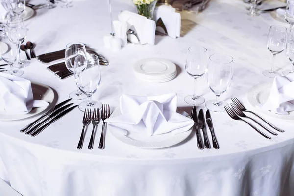 Ensemble de table pour une fête d'événement ou un mariage — Photo