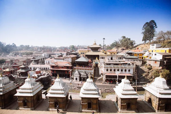 Храм Пашупатинатхи в Катманду — стоковое фото