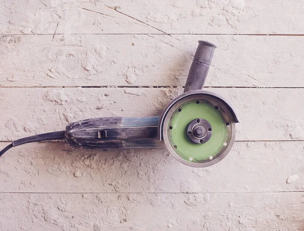 metal kesilmiş görüntüyü kapat 