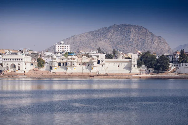 Blick auf die Stadt Pushkar, Rajasthan, Indien. — Stockfoto