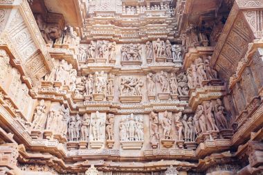 Khajuraho, Hindistan'da ünlü erotik Tapınağı'nda antik kısma.
