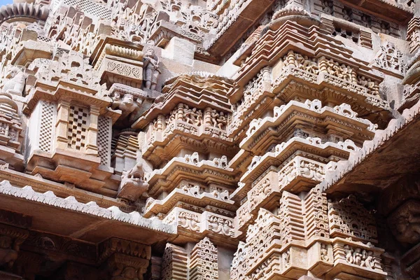 Ancient bas-relief at famous erotic temple in Khajuraho, India. — Stock Photo, Image