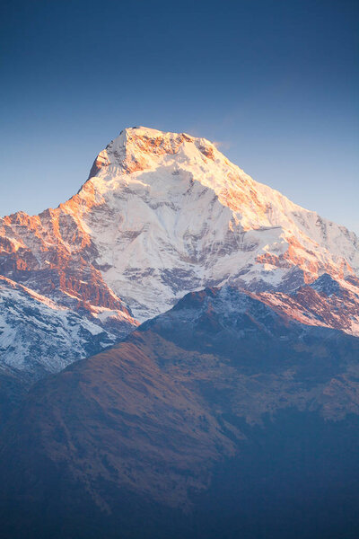 Горы Аннапурны в Гималаях Непала
