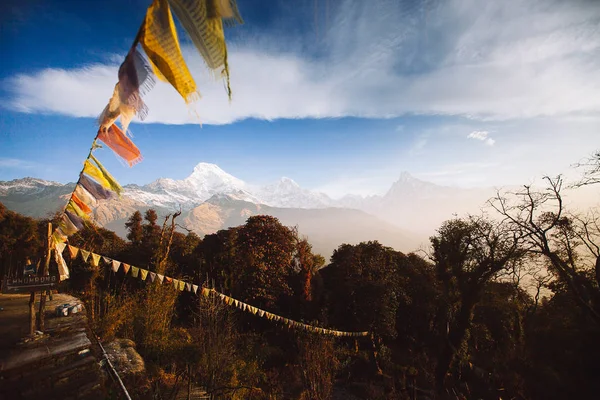 Montañas del área de Annapurna en el Himalaya de Nepal — Foto de Stock