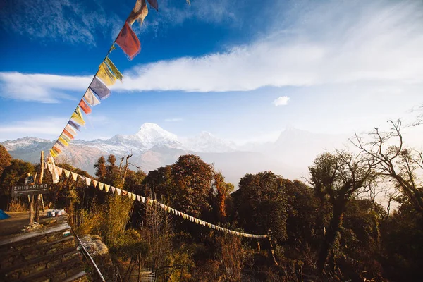 Montagne dell'area dell'Annapurna nell'Himalaya del Nepal — Foto Stock