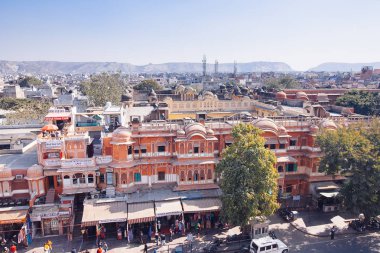 Jaipur, Hindistan - Jan 17: Üst yiew Hawa Mahal veya yer rüzgarlar veya esinti 17 Ocak 2017 meşgul Caddesi'nin Rajasthan, Hindistan