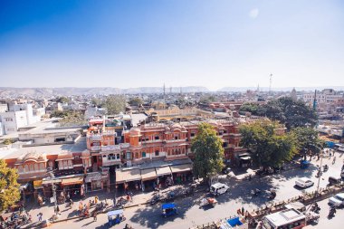 Jaipur, Hindistan - Jan 17: Üst yiew Hawa Mahal veya yer rüzgarlar veya esinti 17 Ocak 2017 meşgul Caddesi'nin Rajasthan, Hindistan