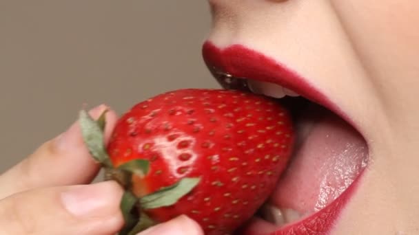 Sexy Woman Eating Strawberry Close View Sensual Red Lips — Stock Video