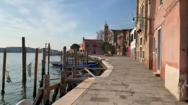 イタリアのムラーノ島 2020年1月20日 イタリアのヴェネツィアのラグーンにムラーノ島 — ストック動画