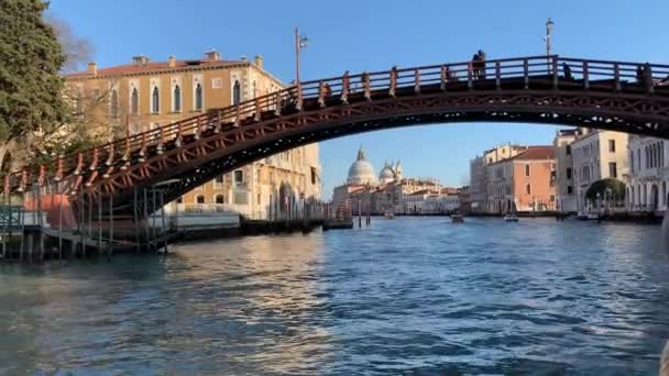 Venedig Italien Januar 2020 Boote Canal Grande Von Venedig Italien — Stockvideo