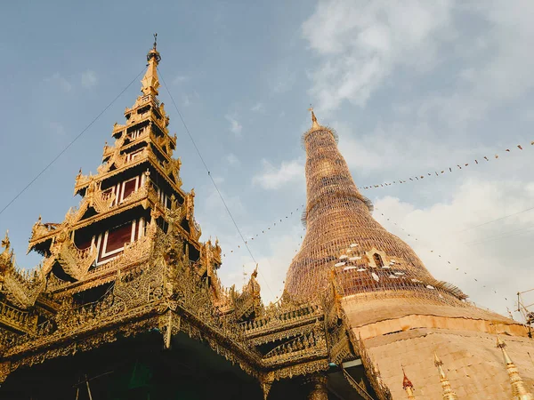 Yangón Myanmar Enero 2019 Vista Pagoda Shwedagon Atardecer —  Fotos de Stock