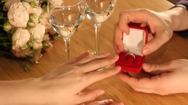 Closeup Shot Marriage Proposal Man Gives Ring Diamond Woman Proposing — Stock Video