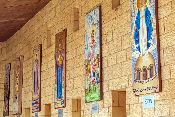 NAZARETH, ISRAELE - 21 FEBBRAIO 2013: Interno dell'Annunciazione C — Foto Stock
