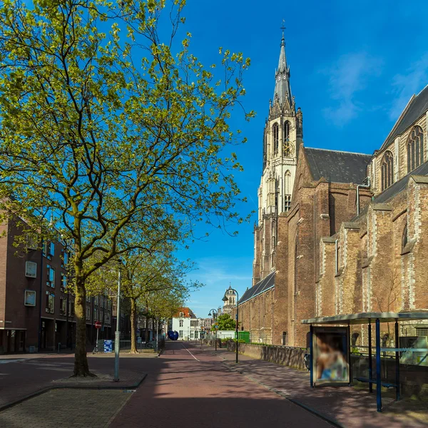 Здание новой церкви в Делфте, Нидерланды — стоковое фото