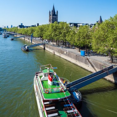 Hohenzollern brucke görünümünden tarih Rhein, Köln, Almanya
