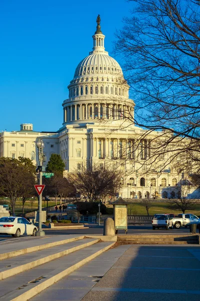 Capitol Building πριν το ηλιοβασίλεμα, Ουάσινγκτον, Περιφέρεια της Κολούμπια — Φωτογραφία Αρχείου