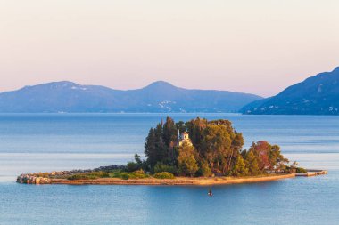 Manastır Pontikonisi Adası, Corfu, Yunanistan