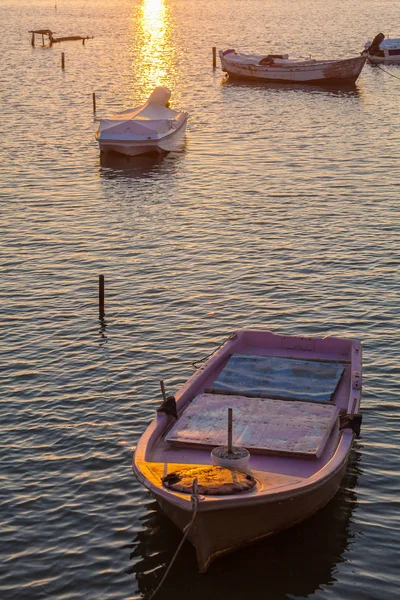 Cena do pôr do sol com barcos, Corfu — Fotografia de Stock