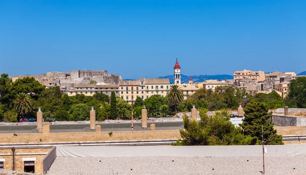 Ilmakuva kaupungin vanhasta linnoituksesta, Korfu — kuvapankkivalokuva