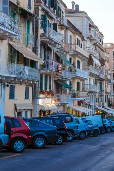 Edifici tipici della città vecchia, Corfù — Foto Stock